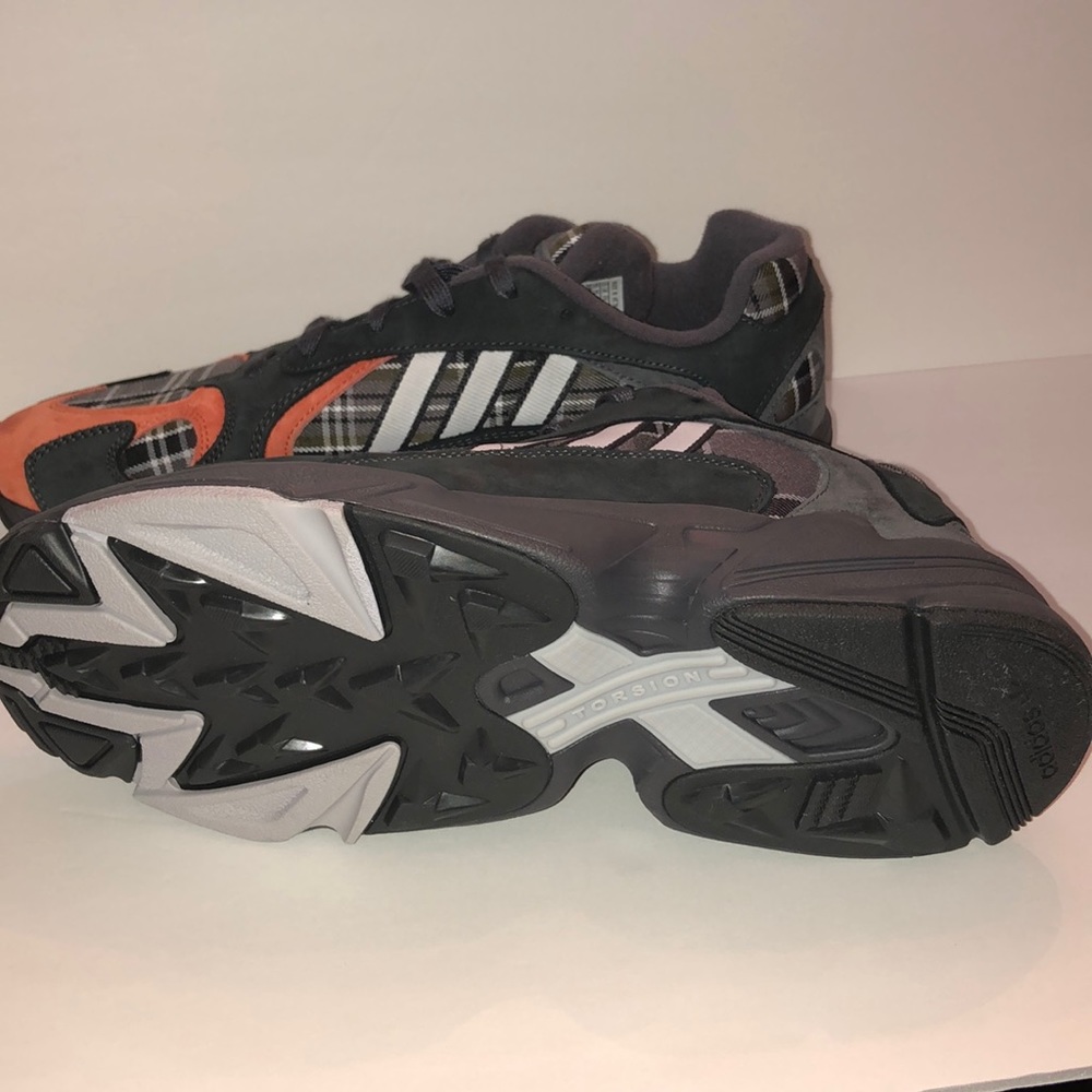 Adidas Yung-1 Plaid Running Shoes - Picture 3 of 5